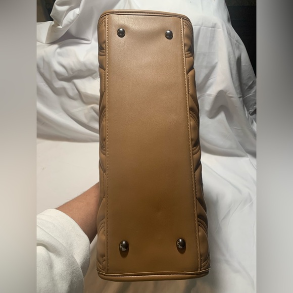 Valentino Orlandi Taupe Quilted Tote Bag w/ Matching Wristlet Wallet NWT - Picture 8 of 11